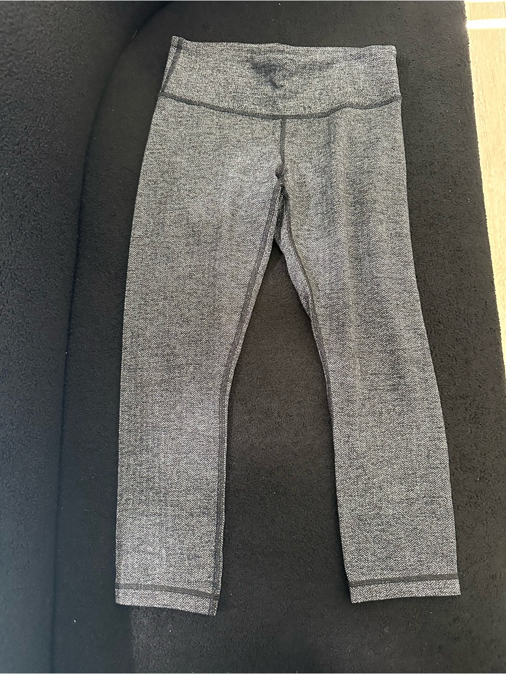 Lululemon Size 6 Womens High Rise Capri Align Leggings